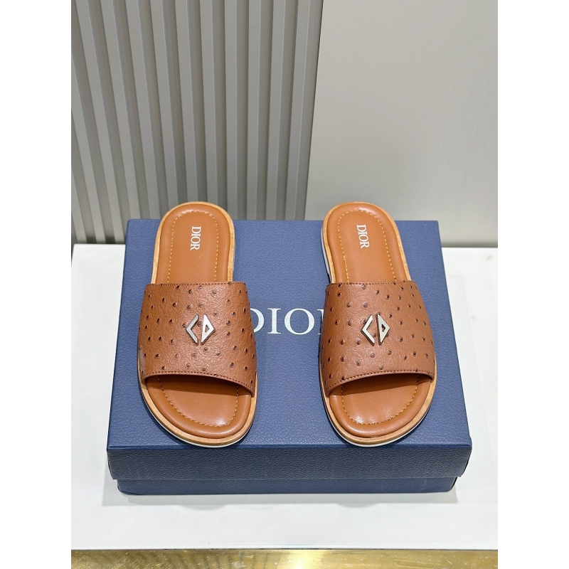 ch**an D*or slippers